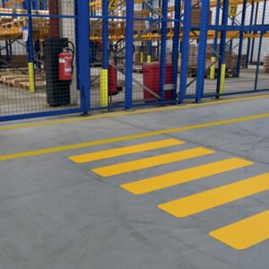 Bodenmarkierung Zebrastreifen